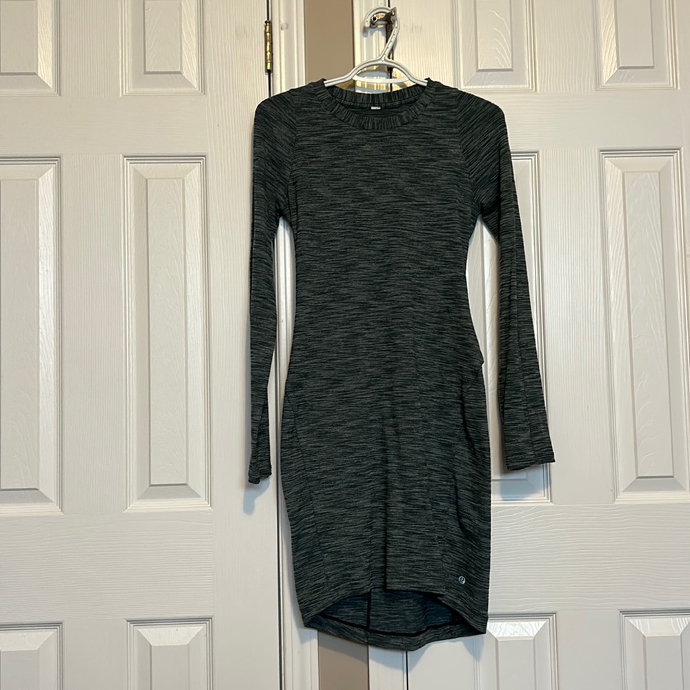 Lululemon dress. Size 6. EUC.